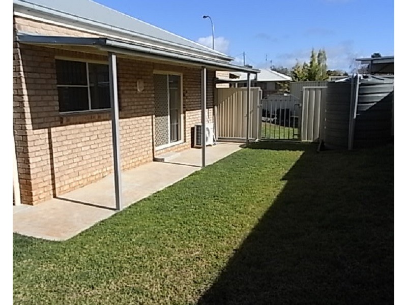 4A Marshall Place, Parkes NSW 2870