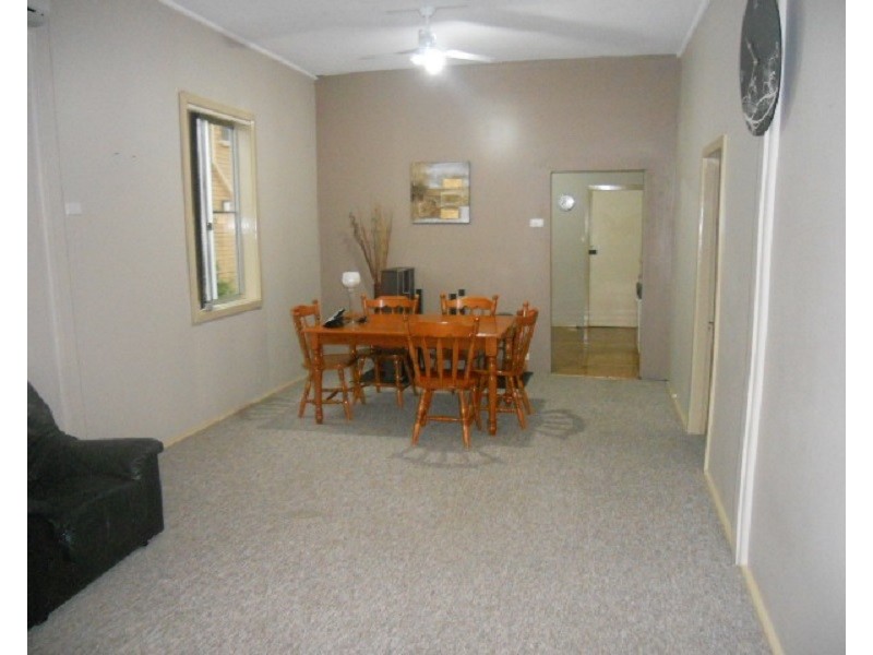 30 Gap Street, Parkes NSW 2870