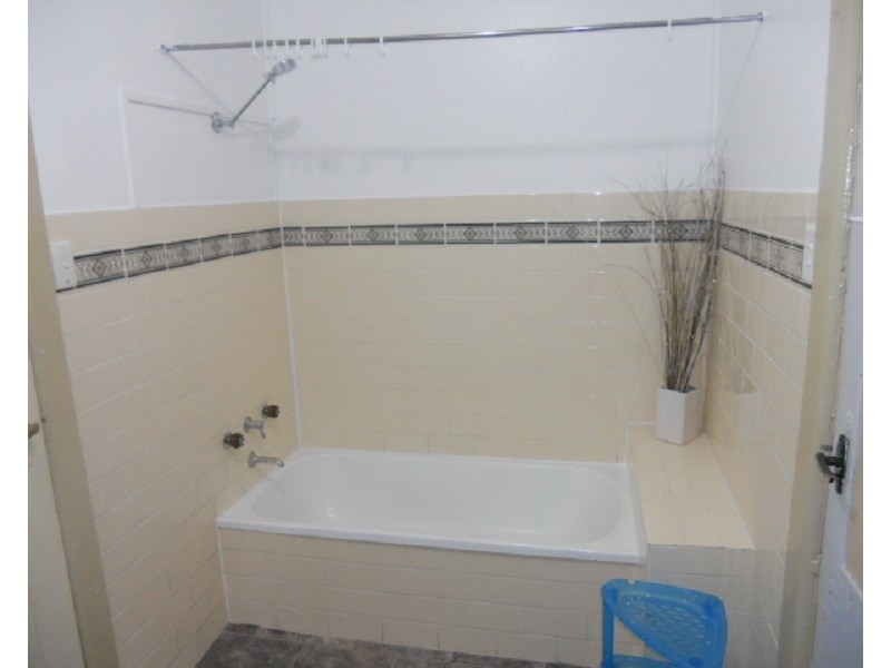 30 Gap Street, Parkes NSW 2870