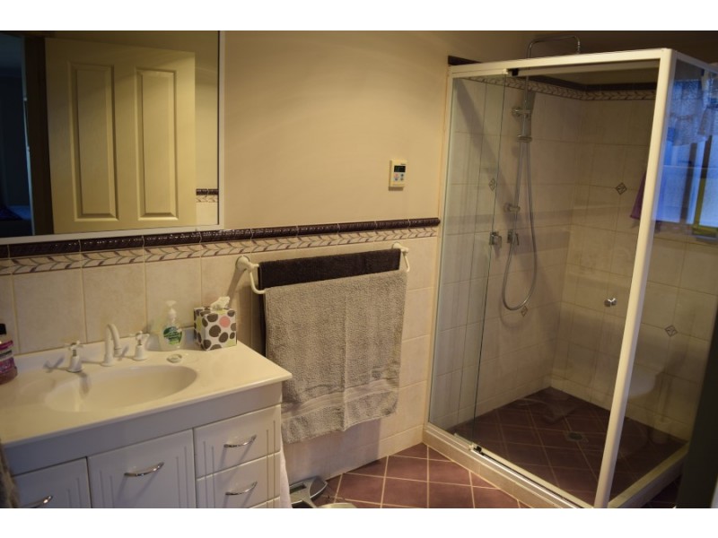 3 Light Horse Place, Parkes NSW 2870