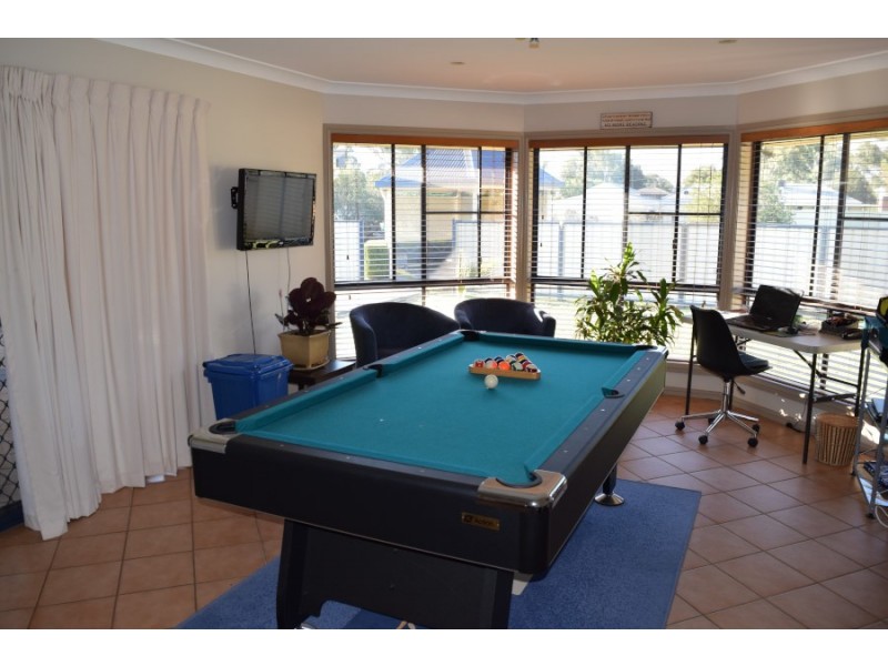 3 Light Horse Place, Parkes NSW 2870