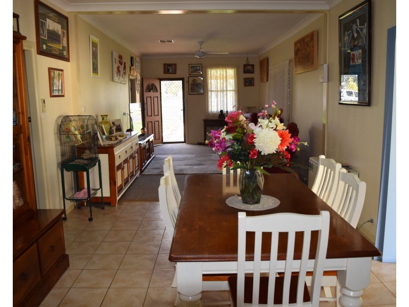 44 Station Street, Parkes NSW 2870