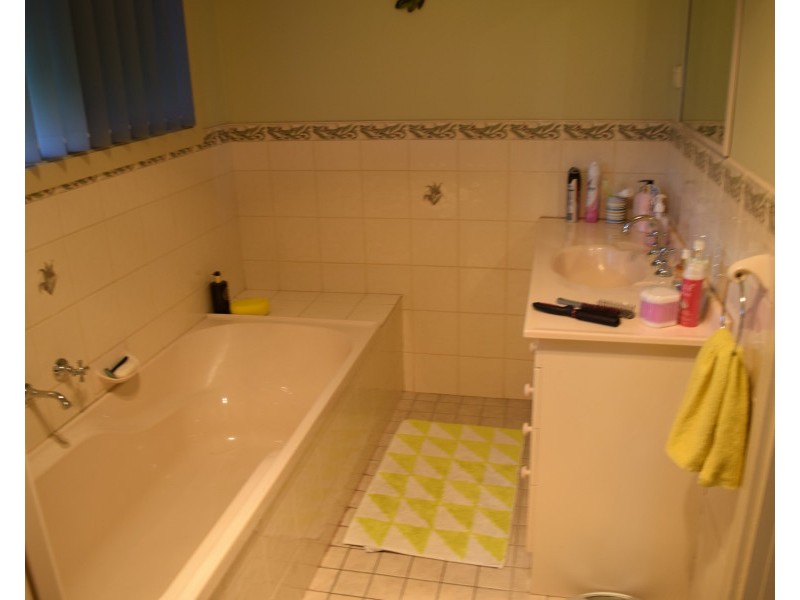 44 Station Street, Parkes NSW 2870