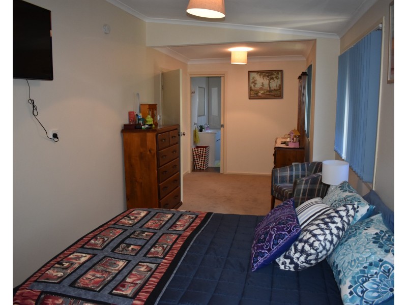 44 Station Street, Parkes NSW 2870