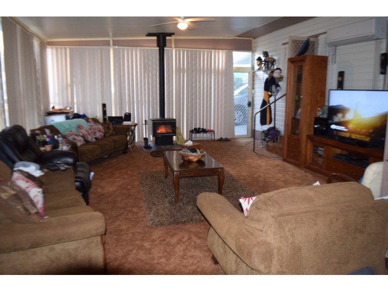 5-7 Thomas Street, Parkes NSW 2870