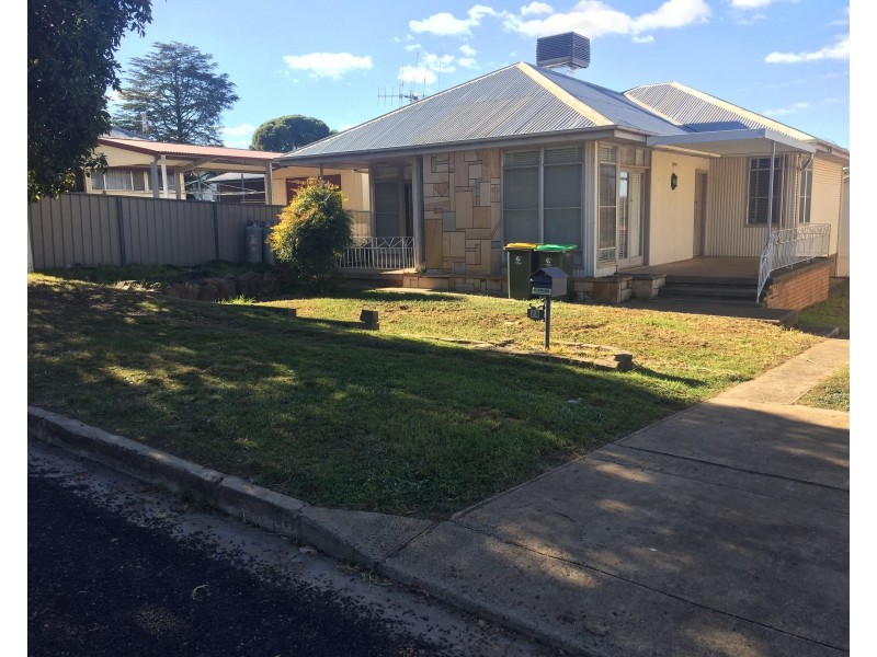 28 Weston Street, Parkes NSW 2870