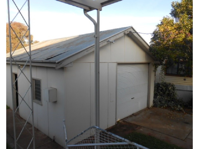 28 Weston Street, Parkes NSW 2870