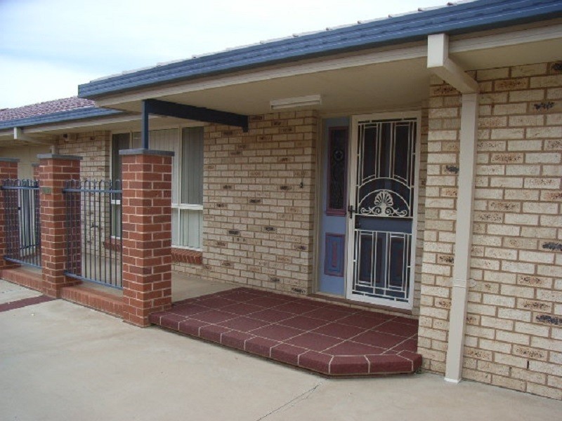 5/44 Brolgan Rd, Parkes NSW 2870