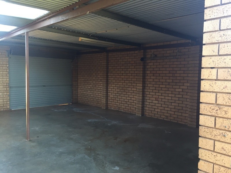 15 Glenhaven Ave, Parkes NSW 2870