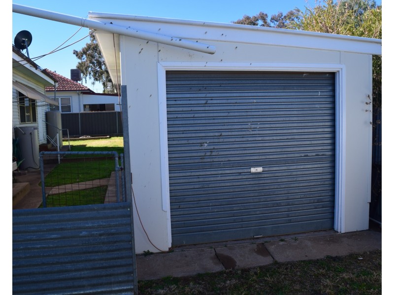 15 Victoria Street, Parkes NSW 2870