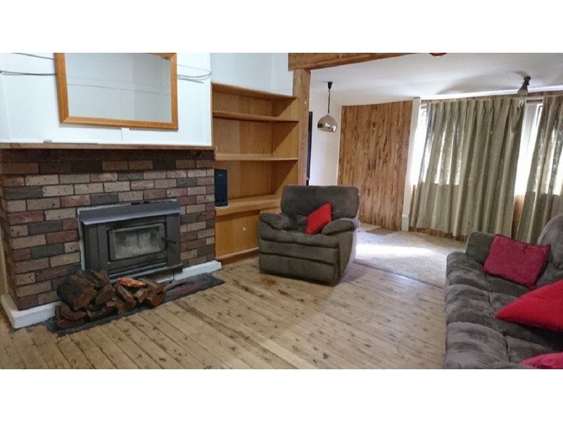 24 Parkes Street, Trundle NSW 2875