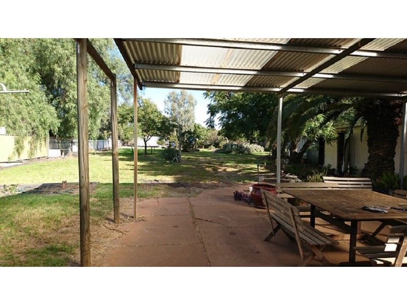24 Parkes Street, Trundle NSW 2875