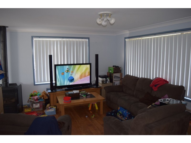 7 Bowditch Crescent, Parkes NSW 2870