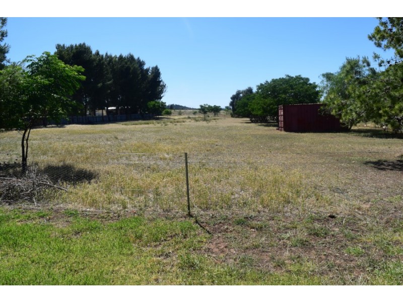 80  Peak Hill Road, Parkes NSW 2870