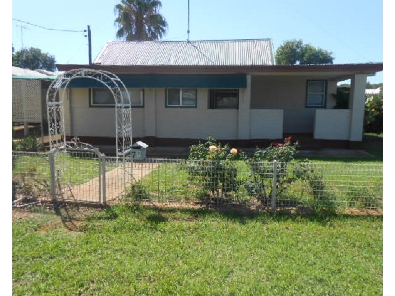 77 Hill Street, Parkes NSW 2870