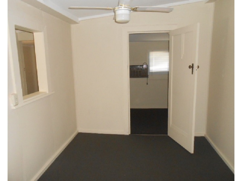 77 Hill Street, Parkes NSW 2870