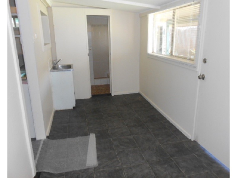 77 Hill Street, Parkes NSW 2870