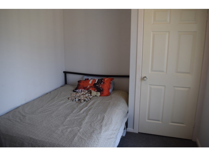9 Guillan Place, Parkes NSW 2870