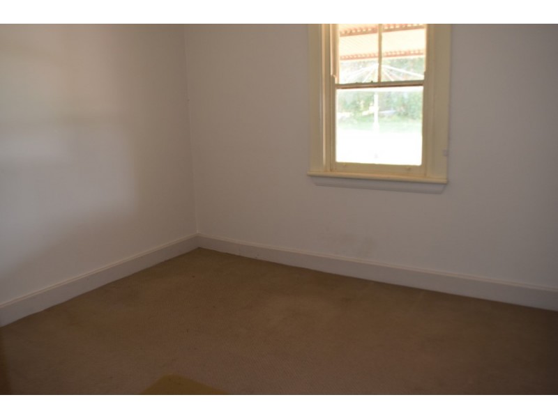 68 Orange Street, Parkes NSW 2870