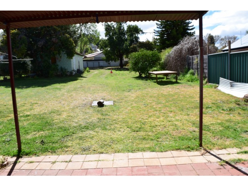 68 Orange Street, Parkes NSW 2870