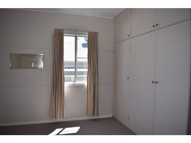 12 Howard Street, Parkes NSW 2870