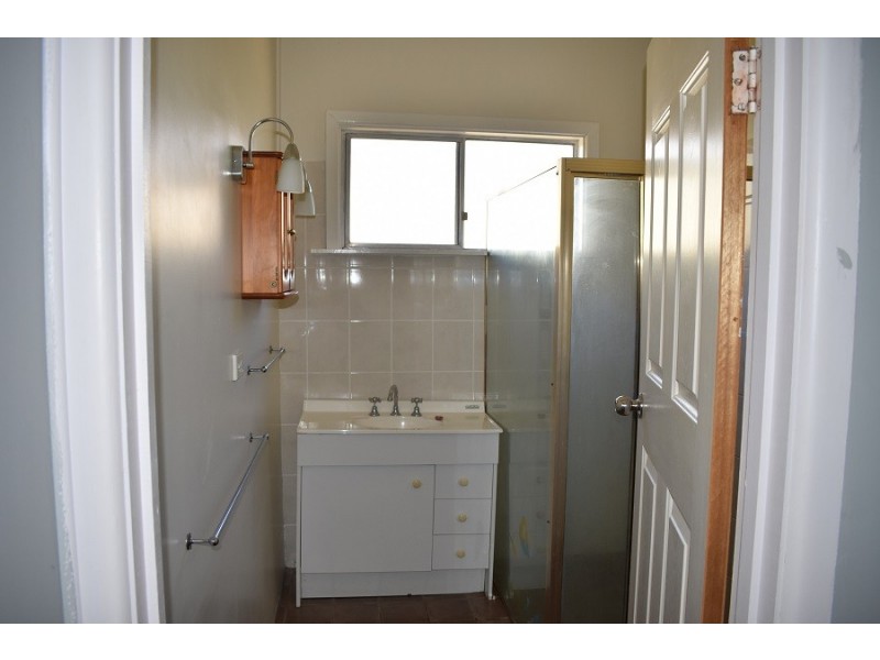 12 Howard Street, Parkes NSW 2870