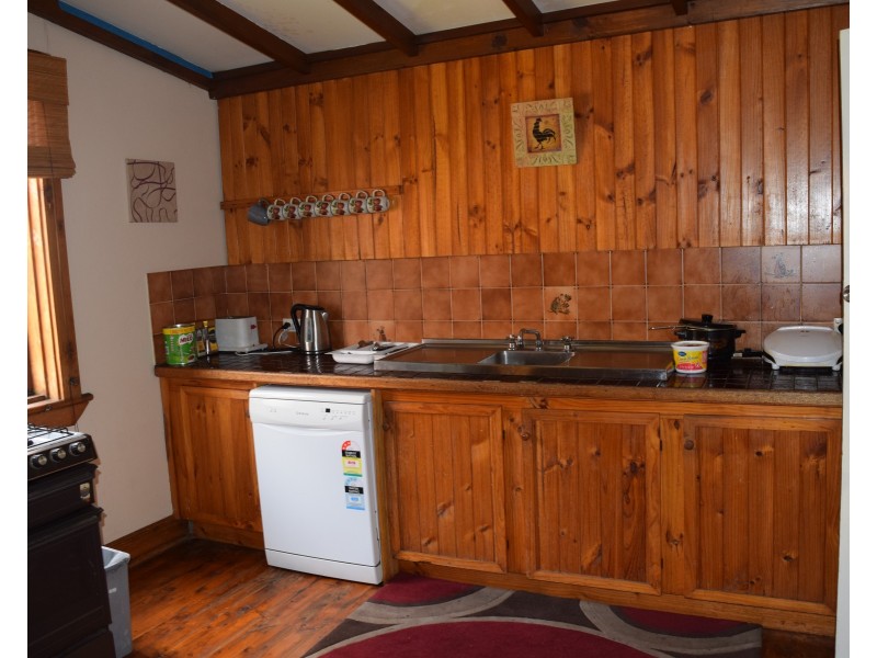 65 Dalton Street, Parkes NSW 2870