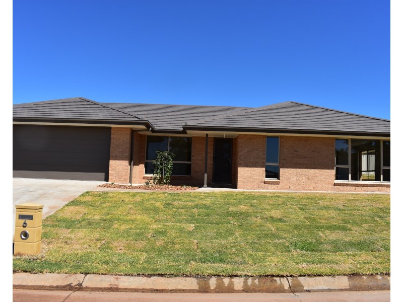 6 Rosewood Avenue, Parkes NSW 2870