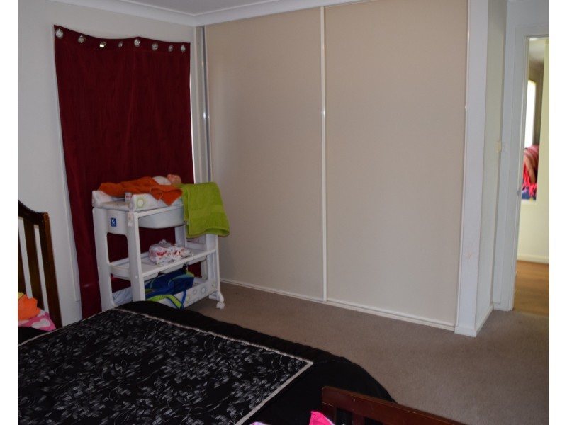 12 Noonan Street, Parkes NSW 2870