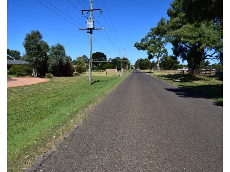 54 Kelly Road, Parkes NSW 2870