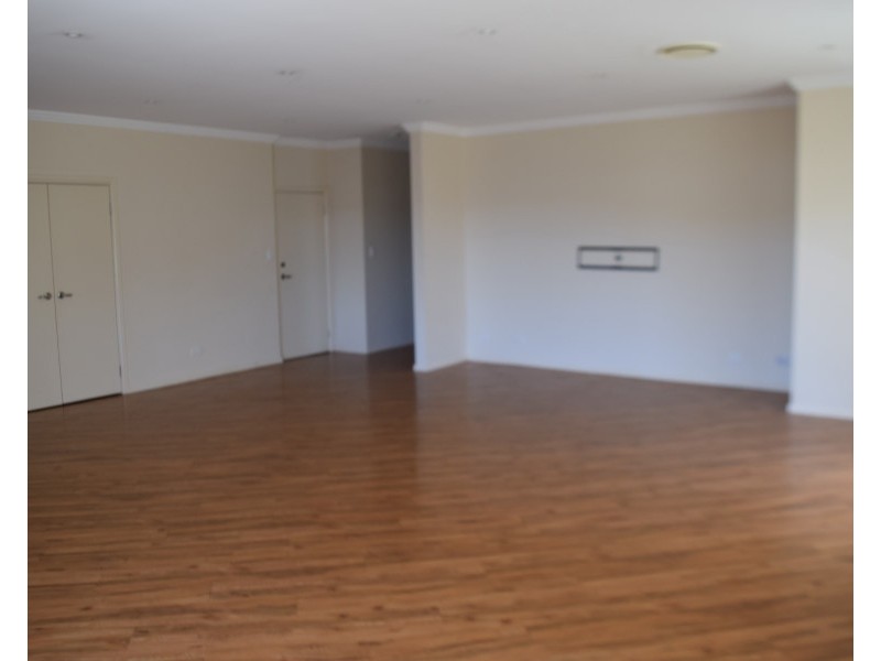 5 Koala Street, Parkes NSW 2870