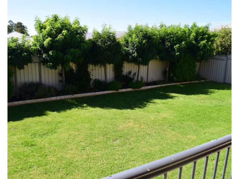 5 Koala Street, Parkes NSW 2870