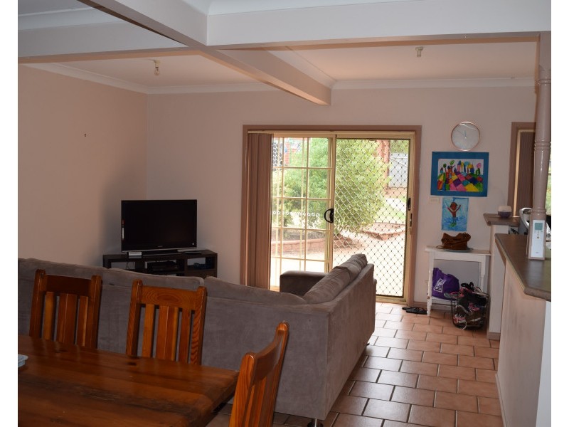14 Oswin Street, Parkes NSW 2870