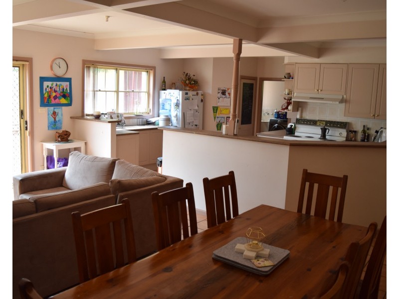 14 Oswin Street, Parkes NSW 2870