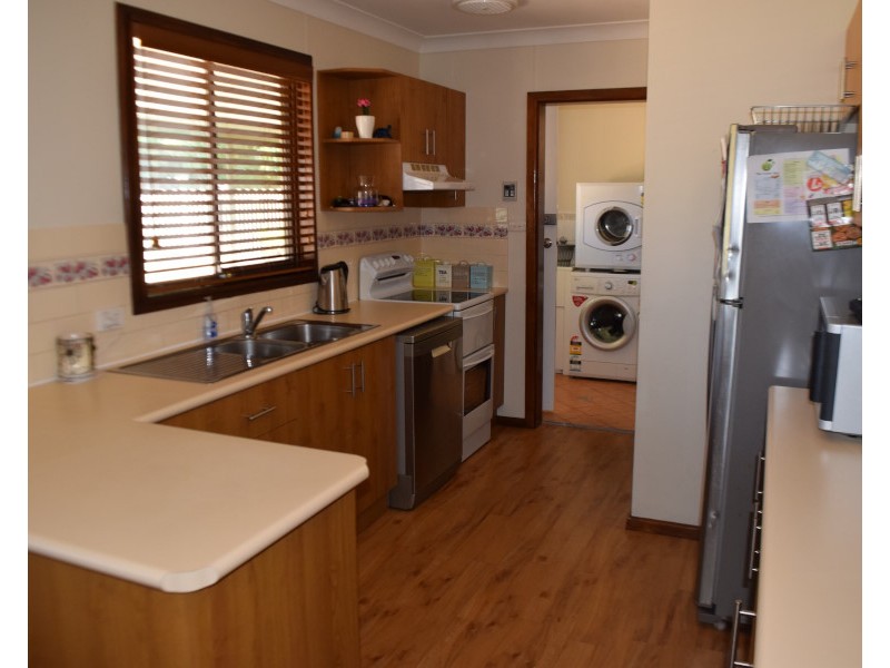 79 Woodward Street, Parkes NSW 2870