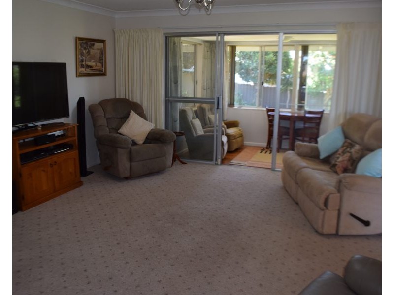 32  Barton Street, Parkes NSW 2870