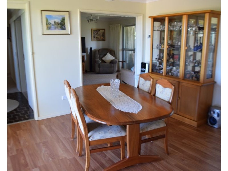 32  Barton Street, Parkes NSW 2870