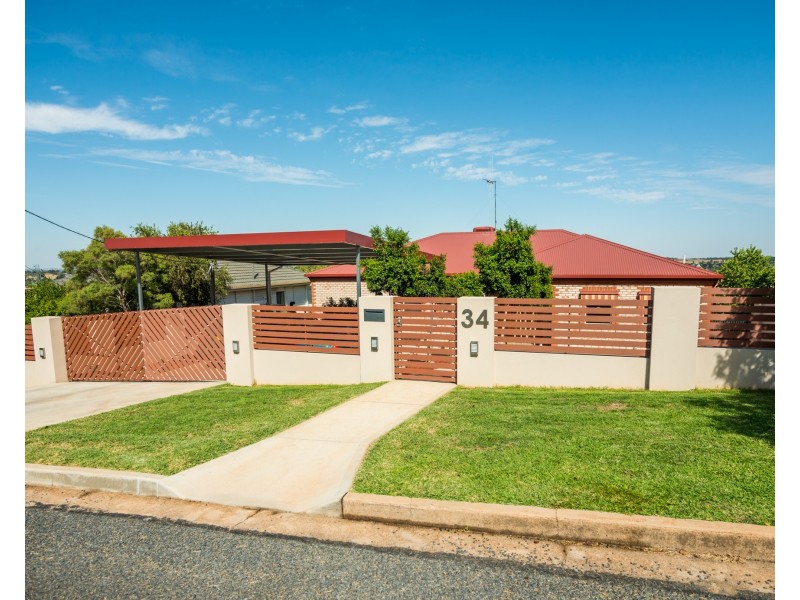 34 High Street, Parkes NSW 2870