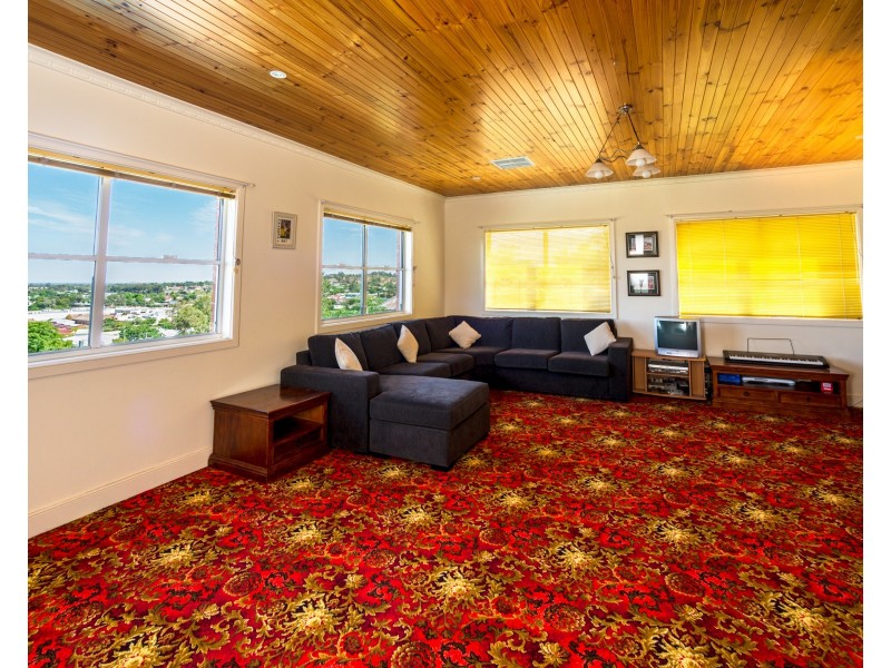 34 High Street, Parkes NSW 2870