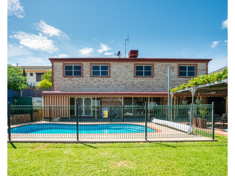 34 High Street, Parkes NSW 2870