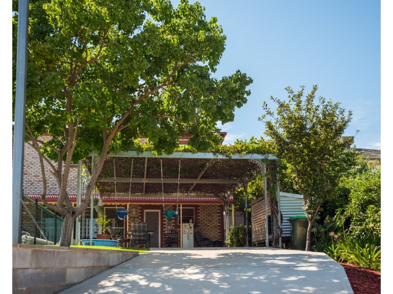 34 High Street, Parkes NSW 2870