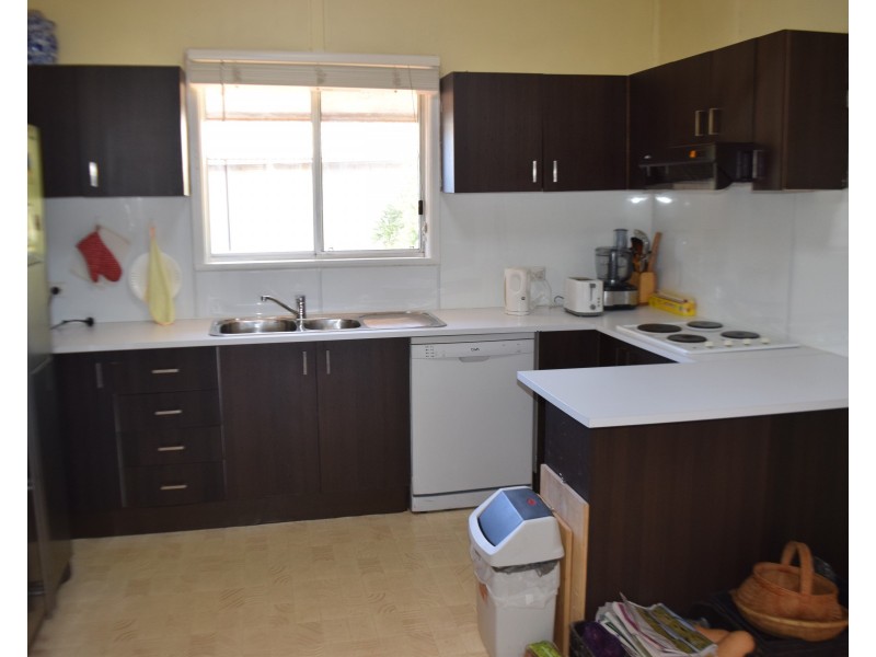 114 Euchie Street, Peak Hill NSW 2869