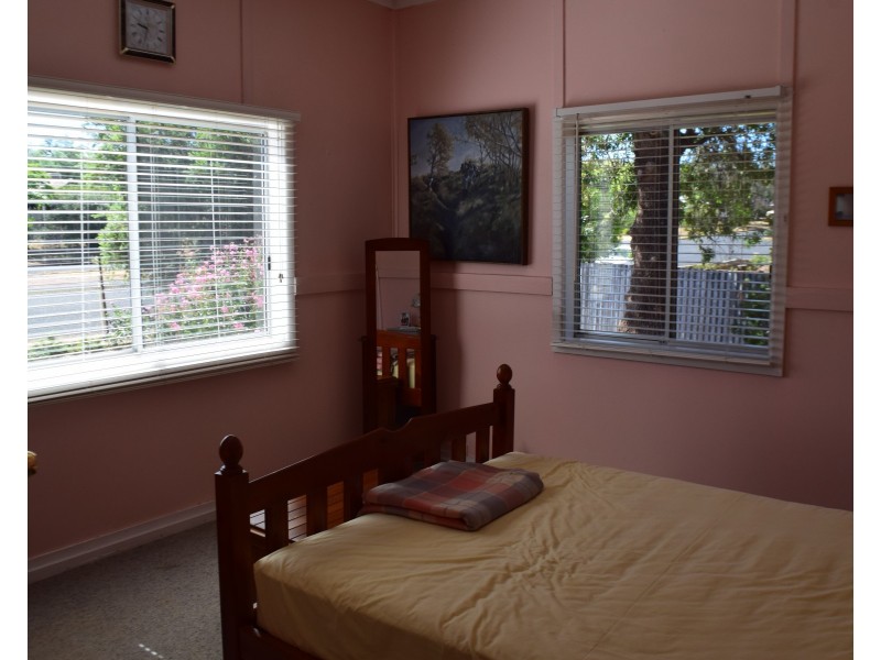 114 Euchie Street, Peak Hill NSW 2869