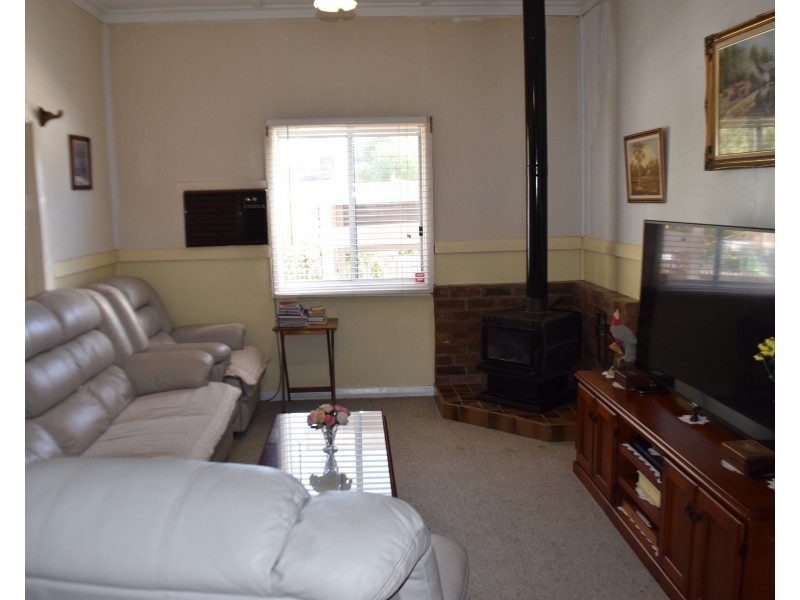 114 Euchie Street, Peak Hill NSW 2869