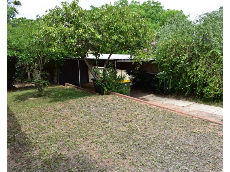 15 Bushman Street, Parkes NSW 2870