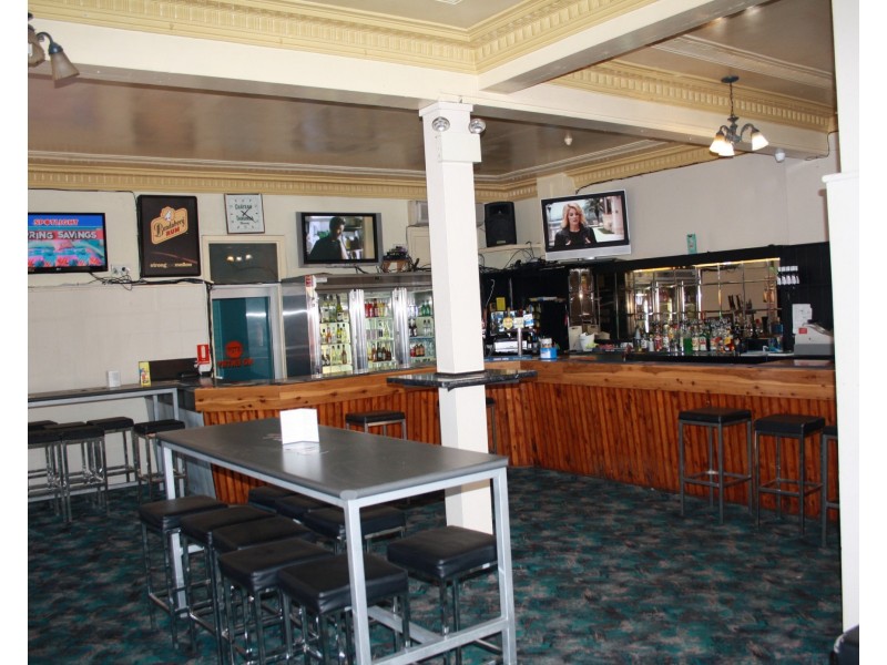 219-223 Clarinda Street, Parkes NSW 2870