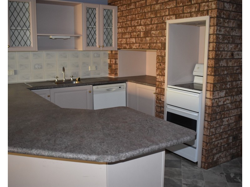 9 Carrington Street, Parkes NSW 2870