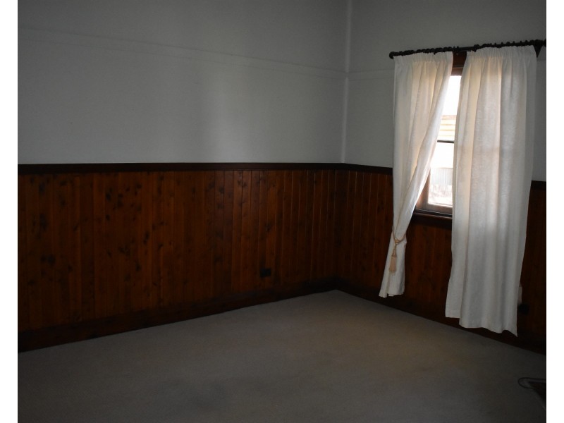 9 Carrington Street, Parkes NSW 2870