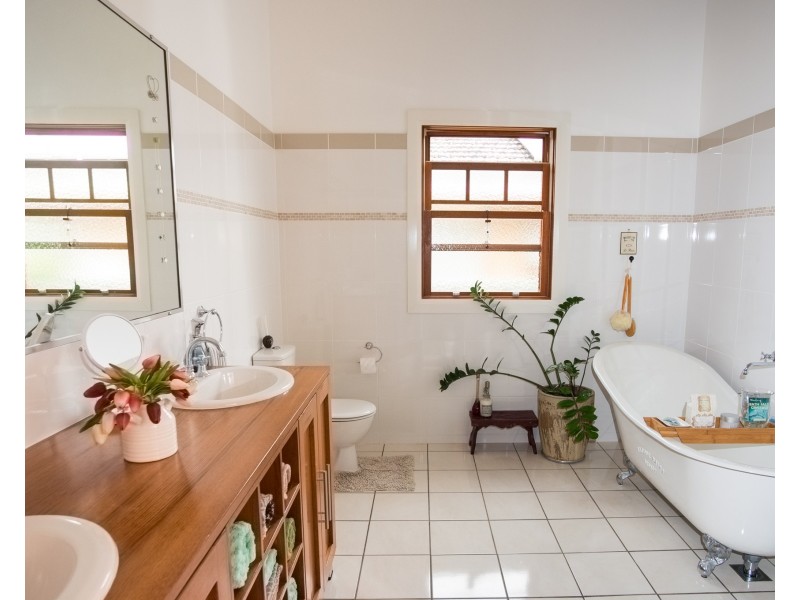 9 Albert Street, Parkes NSW 2870