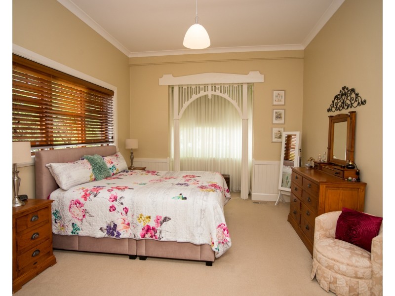9 Albert Street, Parkes NSW 2870